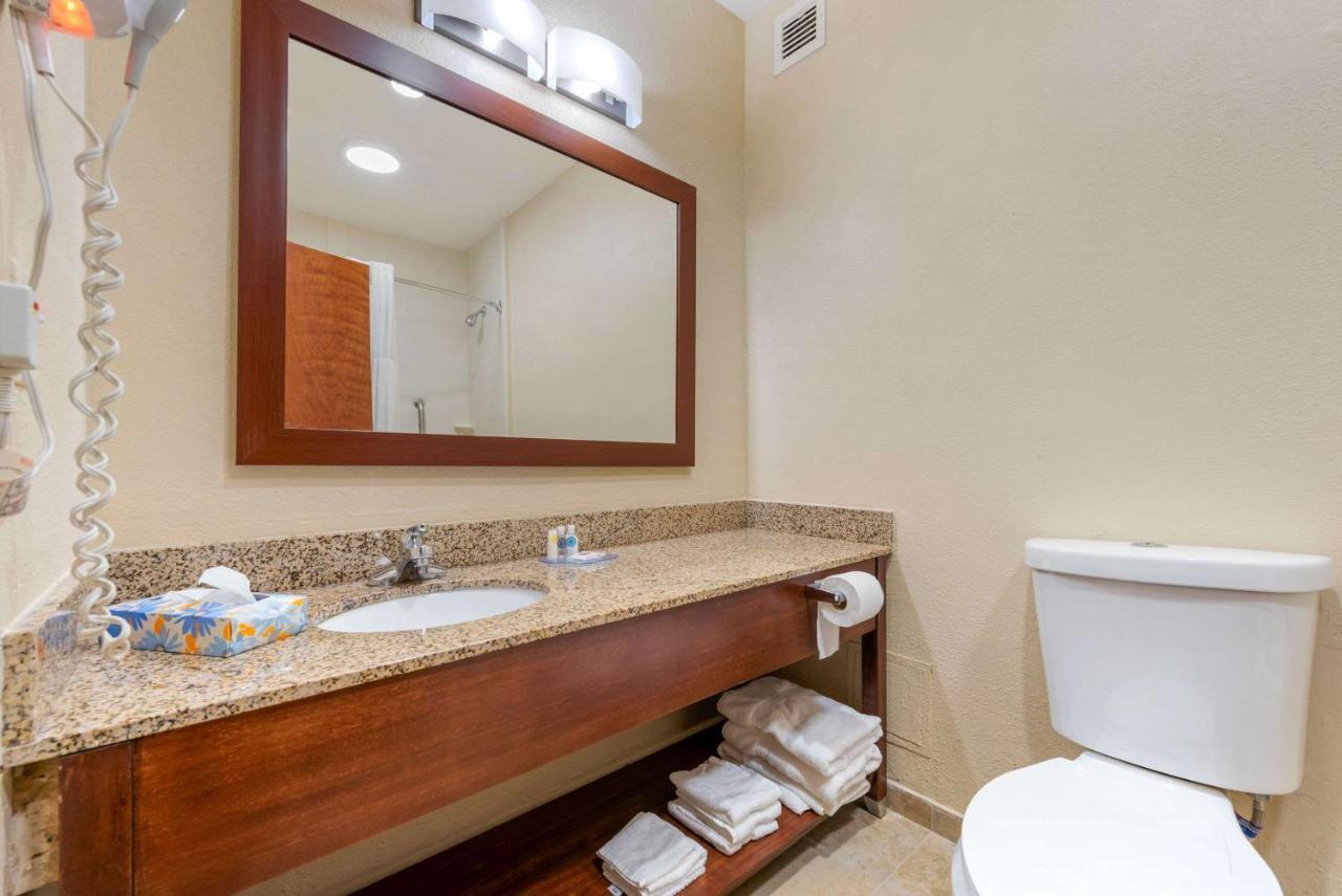 Clarion Inn Michigan City 3*