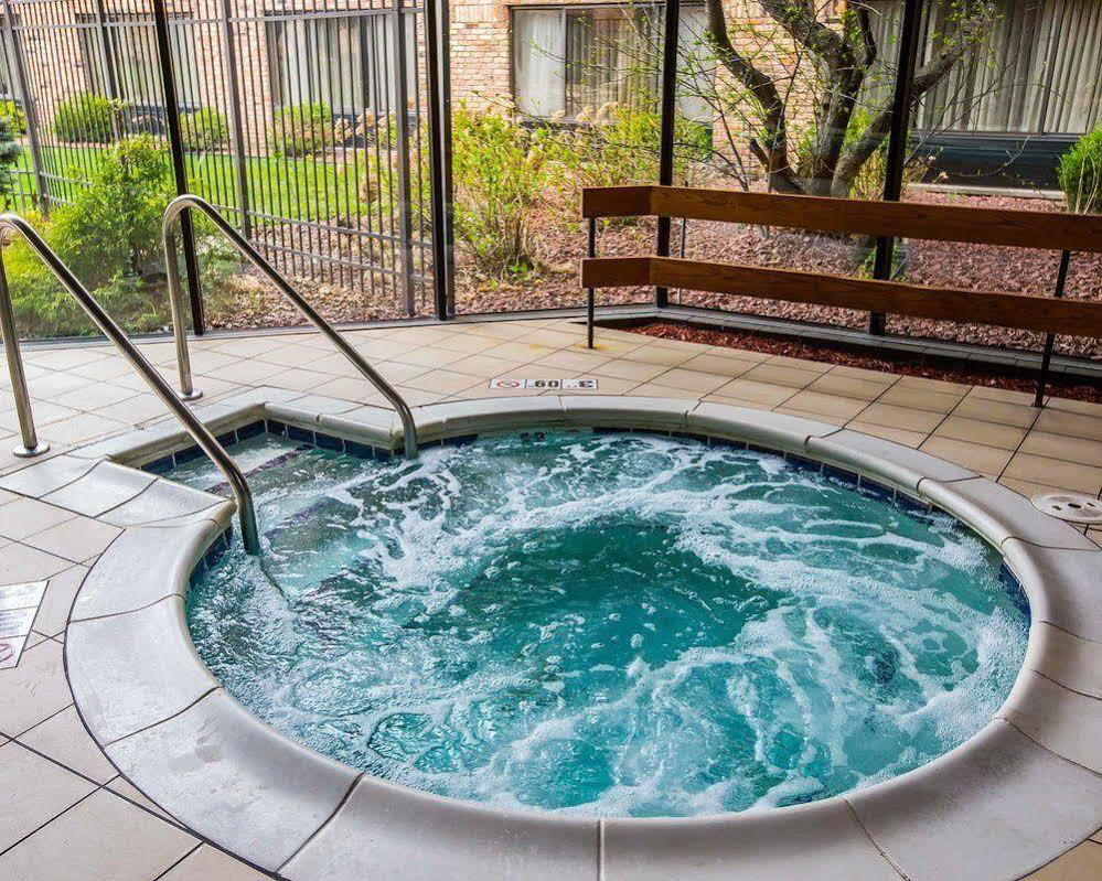 Clarion Inn Michigan City 3*