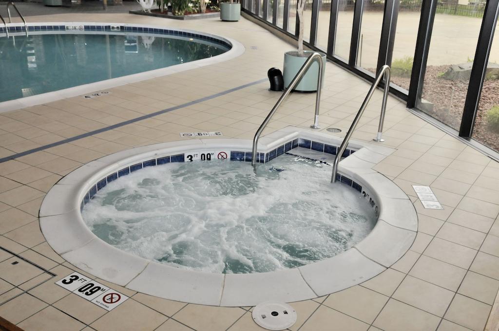 Clarion Inn Michigan City 3*